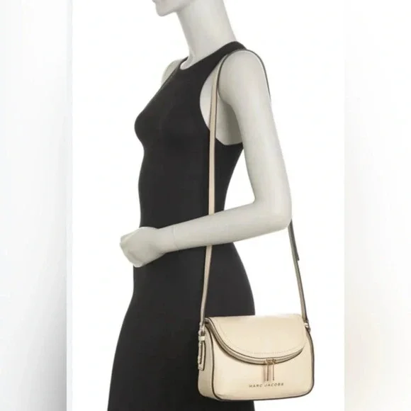 NWT Marc Jacobs Messenger White Leather with Gold accents Crossbody Purse - Picture 7 of 12